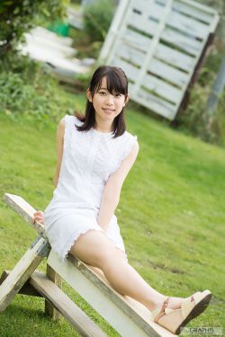 女机械人